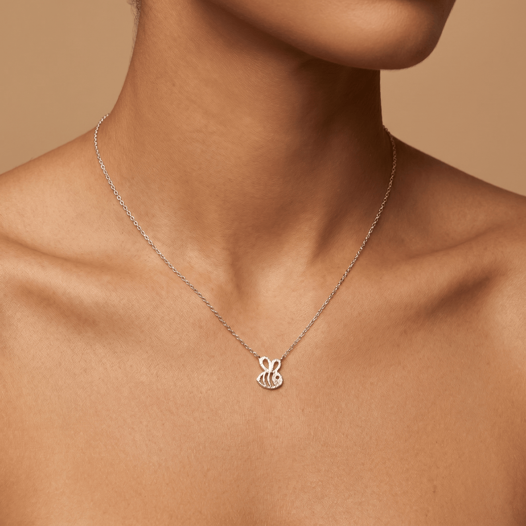 Buzzing Beauty Necklace